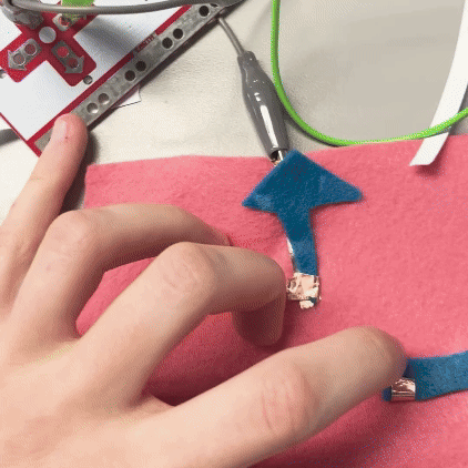 I added a right arrow that moves the circle to the right when the right arrow is clicked.