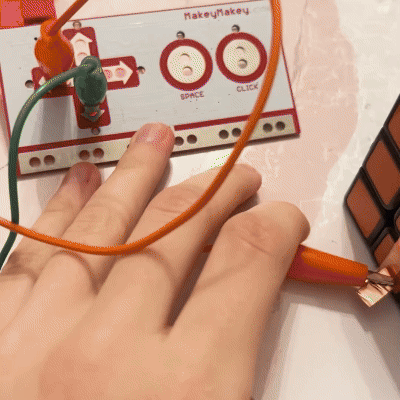 I added copper tape to another side so when it is touched, it moves the P5 cube in a direction similar to that.