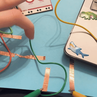 This is how the four copper tapes affect the P5. Each copper tape changes one direction of the circle.